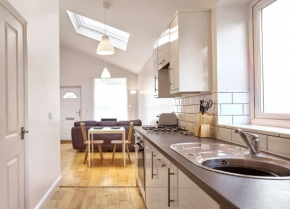 Swift Host Free Parking 1 bed Courtyard